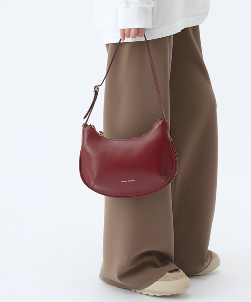MANU ATELIER(マニュ アトリエ)の「【MANU ATELIER/マニュ アトリエ】Half moon BAG(burgundy)(ハンドバッグ・レディース・ボルドー・FREE)」の5枚目の写真