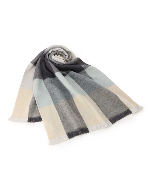 SHOO・LA・RUE(シューラルー)の「程よい厚みで巻きやすい ブロックチェックストール(ストール/ショール・レディース・ベージュ系1/サックスブルー系1/ワイン系1・00)」の2枚目の写真