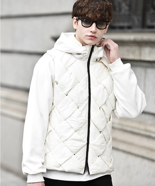 Buffalo Bobs(バッファローボブズ)の「TRANSFORM-INTRE(トランスフォーム イントレ)3WAY イントレ エコダウン ブルゾン(ダウンジャケット/コート・メンズ・ブラック/ホワイト・1-2/2-3/3-4)」の8枚目の写真