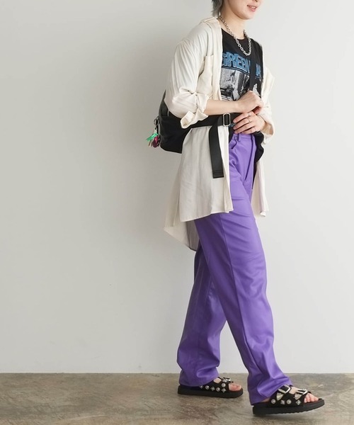 COMMON WARE(コモンウェアー)の「EM:cheek studs body bag スタッズボディバッグ(ボディバッグ/ウエストポーチ・レディース・ブラック/グレー/ブルー・FREE)」の7枚目の写真