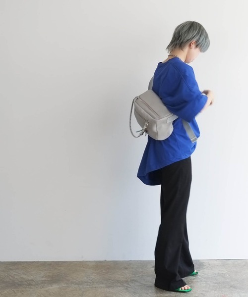COMMON WARE(コモンウェアー)の「EM:cheek studs body bag スタッズボディバッグ(ボディバッグ/ウエストポーチ・レディース・ブラック/グレー/ブルー・FREE)」の8枚目の写真