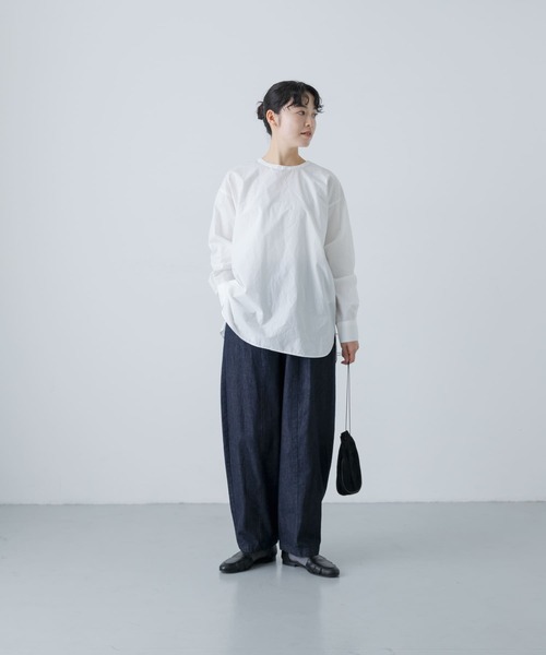 かぐれ（カグレ）の「クルーネックプルオーバーシャツ（シャツ/ブラウス・レディース・オフホワイト/ブラック・FREE）」の13枚目の写真