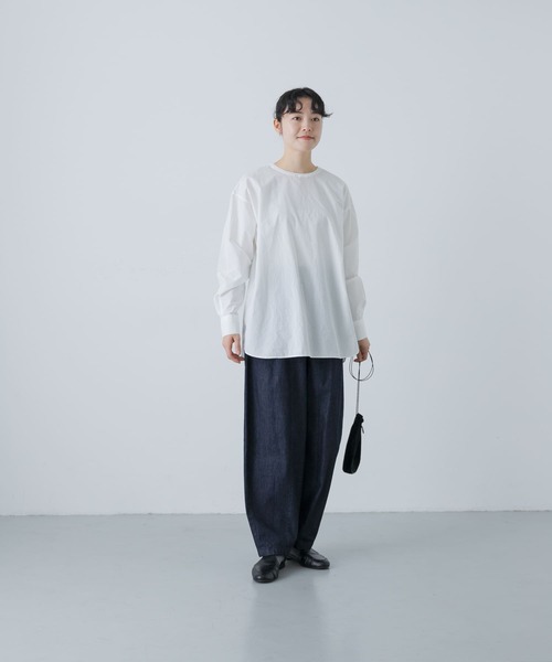 かぐれ（カグレ）の「クルーネックプルオーバーシャツ（シャツ/ブラウス・レディース・オフホワイト/ブラック・FREE）」の14枚目の写真