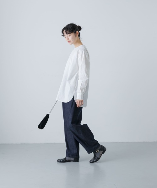 かぐれ（カグレ）の「クルーネックプルオーバーシャツ（シャツ/ブラウス・レディース・オフホワイト/ブラック・FREE）」の17枚目の写真