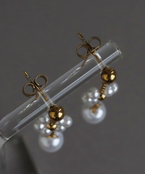 abaskdesign(アバスクデザイン)の「金属アレルギー対応 フラワーパール ピアス(ピアス(両耳用)・レディース・ゴールド・FREE)」の10枚目の写真
