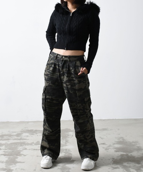 .KOM(ドットコム)の「A'GEM/9 × .kom 『.kom/ドットケーオーエム』ファーZIPUPニットパーカー(ニット/セーター・レディース・アイボリー/ブラック・FREE)」の13枚目の写真