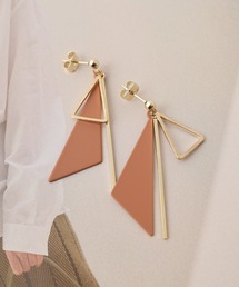 トライアングルピアス