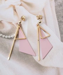 トライアングルピアス