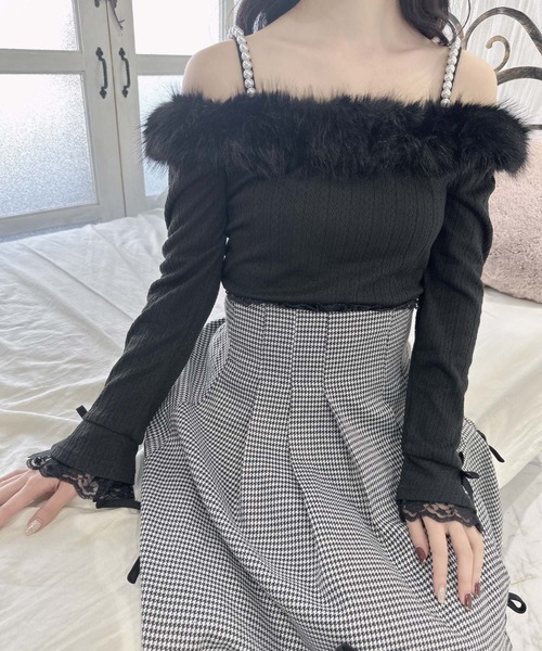 【限定値下げ】web完売 thetoe オフショルトップス 2color 】オフショルダーショートスウェットライクトップス