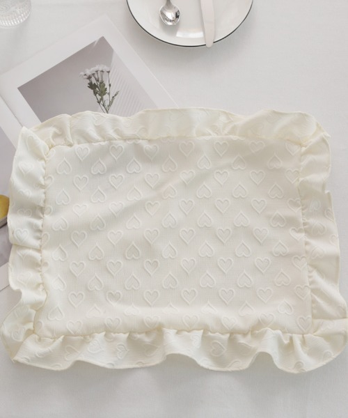 Made in I(メイドインアイ)の「hurt frill place mat(ランチョンマット/テーブルウェア・レディース・ホワイト/ピンク・FREE)」の4枚目の写真
