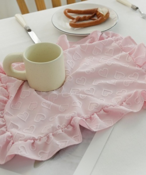 Made in I(メイドインアイ)の「hurt frill place mat(ランチョンマット/テーブルウェア・レディース・ホワイト/ピンク・FREE)」の8枚目の写真