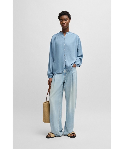 BOSS(ボス)の「【オンライン限定】リラックスフィットブラウス デニムルックファブリック(シャツ/ブラウス・レディース・ライトブルー・32/34/36/38)」の5枚目の写真