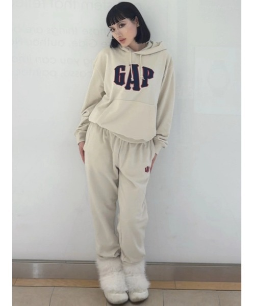 GAP(ギャップ)の「ヴィンテージソフト オーバーサイズ GAPロゴパーカー(ユニセックス)(パーカー・メンズ・レッド/ネイビー/ブラウン/ベージュ・XS/XL/L/M/S)」の20枚目の写真