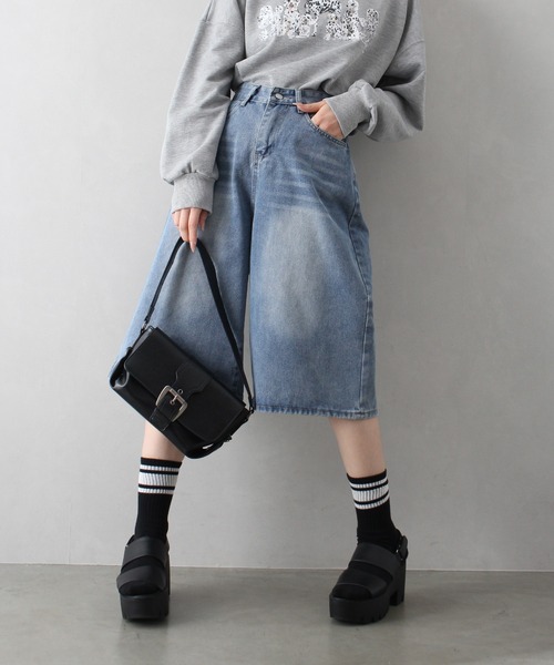 SpRay(スプレイ)の「デニムハーフパンツ(デニムパンツ・レディース・ライトブルー/ブルー・MEDIUM/LARGE)」の1枚目の写真