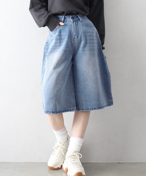 SpRay(スプレイ)の「デニムハーフパンツ(デニムパンツ・レディース・ライトブルー/ブルー・MEDIUM/LARGE)」の21枚目の写真