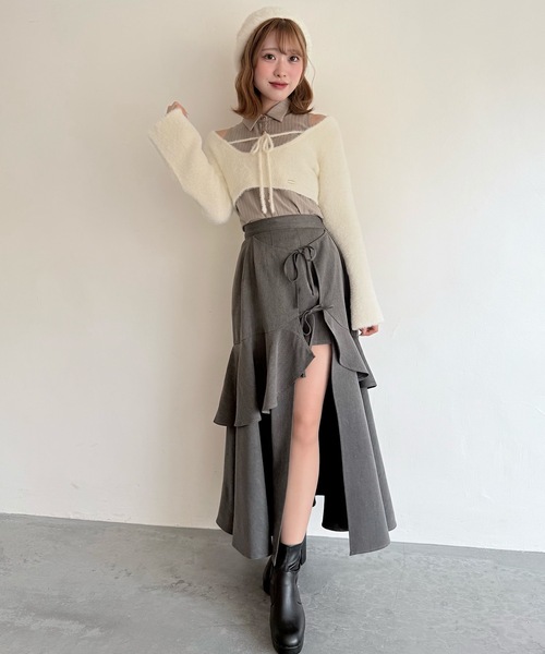 【エピヌ•美品】フリルスリットスカート épine（ロングスカート）のフリマアイテム一覧