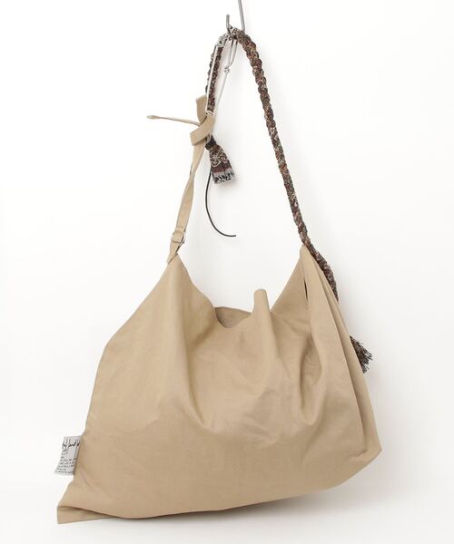 my beautiful landlet（マイビューティフルランドレット）の「【my beautiful landlet】 GOBELIN WEAVING x COTTON LINEN SHOULDER BAG(L)（ショルダーバッグ・メンズ・ベージュ・FREE）」の8枚目の写真