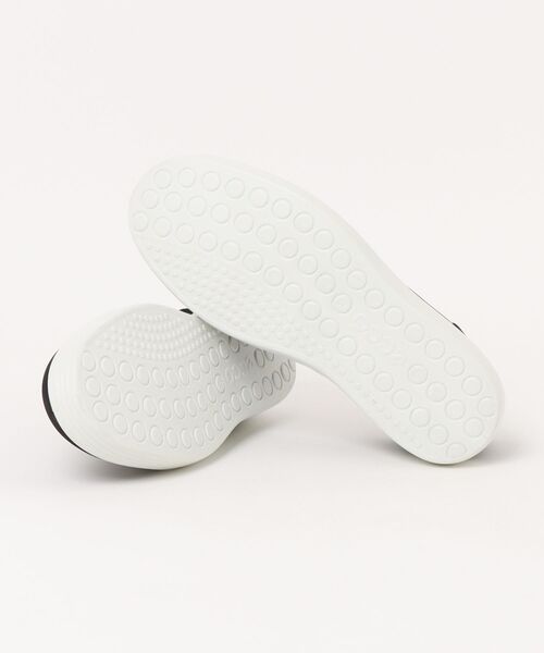 ECCO(エコー)の「ECCO クラシック スニーカー 本革 メンズ カジュアルスニーカー(スリッポン・メンズ・ブラック・44/43/42/41/40)」の3枚目の写真