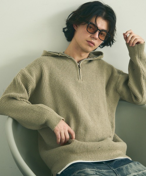 Shoowtime(ショウタイム)の「Oversized half zip hood knit sweater / オーバーサイズハーフジップフードニットセーター(ニット/セーター・メンズ・ブラック/ベージュ/グレー・MEDIUM/LARGE/X-LARGE)」の11枚目の写真