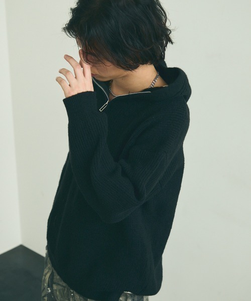 Shoowtime(ショウタイム)の「Oversized half zip hood knit sweater / オーバーサイズハーフジップフードニットセーター(ニット/セーター・メンズ・ブラック/ベージュ/グレー・MEDIUM/LARGE/X-LARGE)」の14枚目の写真