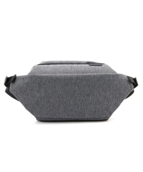 Cote&Ciel（コートエシエル）の「【Cote&Ciel/コートエシエル】Isarau (サコッシュバッグ)（ショルダーバッグ・メンズ・グレー/ブラック・FREE）」の15枚目の写真