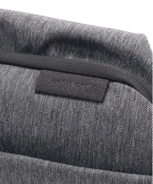 Cote&Ciel（コートエシエル）の「【Cote&Ciel/コートエシエル】Isarau (サコッシュバッグ)（ショルダーバッグ・メンズ・グレー/ブラック・FREE）」の18枚目の写真