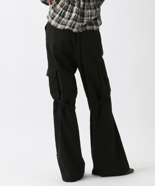 FOREVER 21（フォーエバー トゥエンティーワン）の「【2025SS】ベルトデザインフレアパンツ（その他パンツ・レディース・ブラック/カーキ・SMALL/MEDIUM）」の17枚目の写真