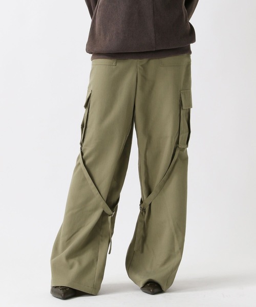 FOREVER 21（フォーエバー トゥエンティーワン）の「【2025SS】ベルトデザインフレアパンツ（その他パンツ・レディース・ブラック/カーキ・SMALL/MEDIUM）」の10枚目の写真