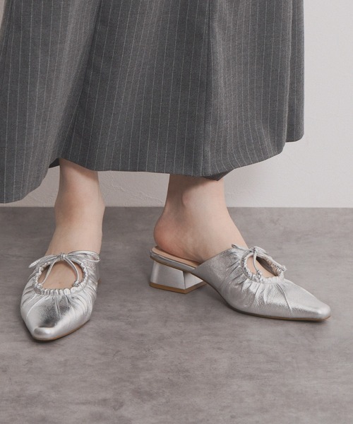 HIMIKO（ヒミコ）の「【HIMIKO】【ZOZOTOWN限定デザイン】リボンギャザーミュール/650501（サンダル・レディース・ブラック/シルバー/アイボリー・X-LARGE/LARGE/MEDIUM/SMALL）」の19枚目の写真