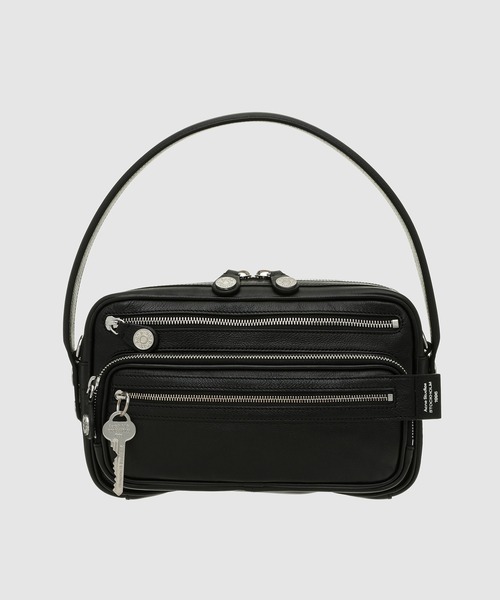 Acne Studios(アクネストゥディオズ)の「FN-UX-BAGS000191(ハンドバッグ・レディース・ブラック・ONE SIZE)」の1枚目の写真