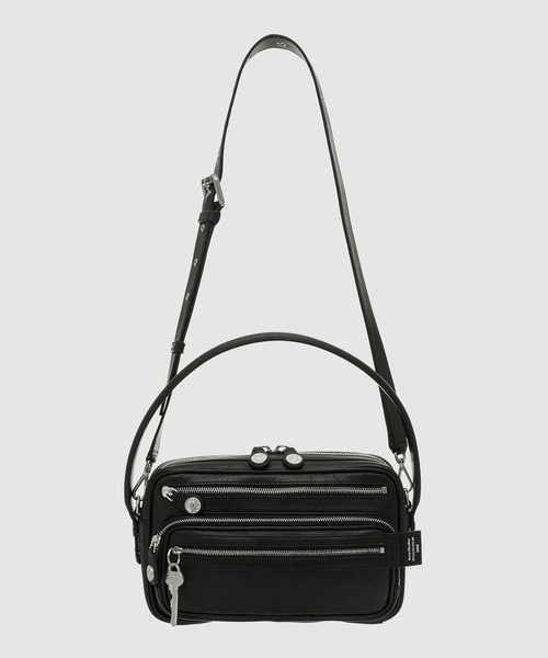 Acne Studios(アクネストゥディオズ)の「FN-UX-BAGS000191(ハンドバッグ・レディース・ブラック・ONE SIZE)」の3枚目の写真