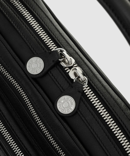 Acne Studios(アクネストゥディオズ)の「FN-UX-BAGS000191(ハンドバッグ・レディース・ブラック・ONE SIZE)」の9枚目の写真