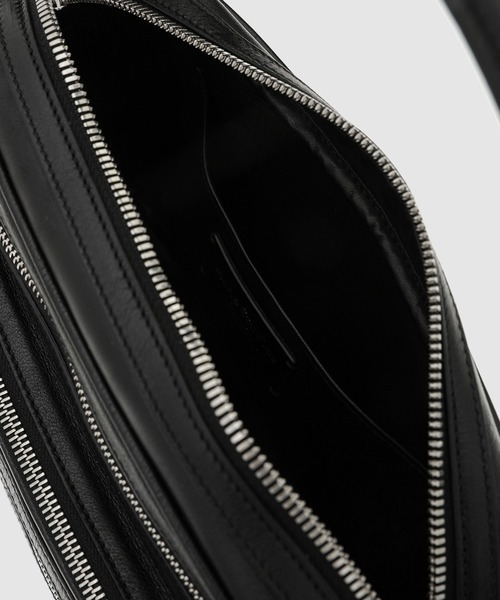 Acne Studios(アクネストゥディオズ)の「FN-UX-BAGS000191(ハンドバッグ・レディース・ブラック・ONE SIZE)」の13枚目の写真