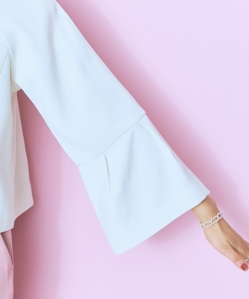 marun(マルン)の「<大きいサイズ>袖フレアノーカラージャケット marun(ノーカラージャケット・レディース・ブラック/オフホワイト・L/LL/3L/4L/5L)」の9枚目の写真