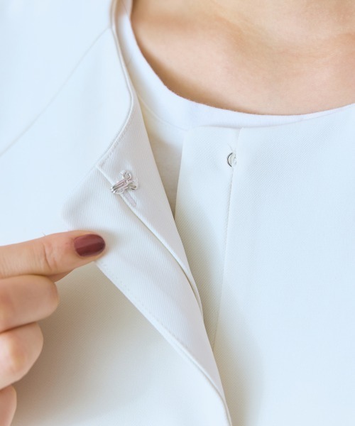 marun(マルン)の「<大きいサイズ>袖フレアノーカラージャケット marun(ノーカラージャケット・レディース・ブラック/オフホワイト・L/LL/3L/4L/5L)」の12枚目の写真