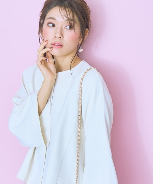 marun(マルン)の「<大きいサイズ>袖フレアノーカラージャケット marun(ノーカラージャケット・レディース・ブラック/オフホワイト・L/LL/3L/4L/5L)」の7枚目の写真