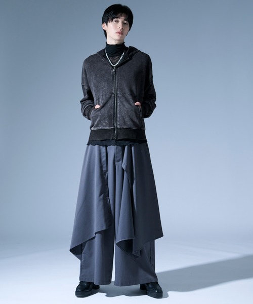 Ellno Loset（エルノロゼット）の「ウォッシュ加工ダブルジップフーディ/フィンガーホール付（パーカー・メンズ・ブラック・SMALL/MEDIUM/LARGE）」の16枚目の写真