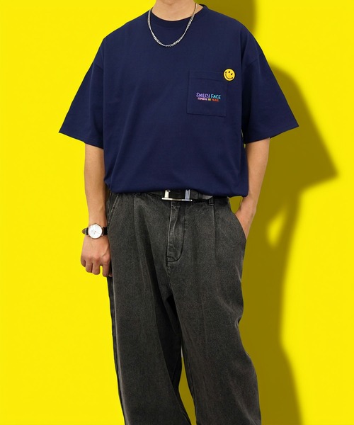 SMILEY FACE（スマイリーフェイス）の「【GROOVY STORE】SMILEY FACE オーバーサイズ ヘビーウエイト半袖Tシャツ（Tシャツ/カットソー・メンズ・ブラック/オフホワイト/ダークグリーン/レモンイエロー/ホワイト/スミクロ/ミント/ネイビー・M/L/LL）」の16枚目の写真