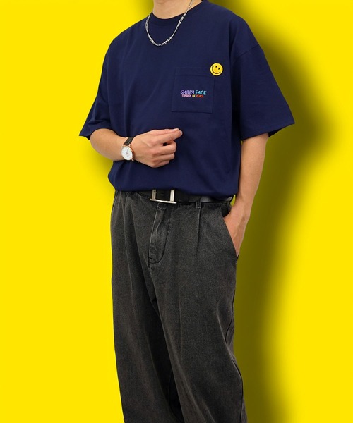 SMILEY FACE（スマイリーフェイス）の「【GROOVY STORE】SMILEY FACE オーバーサイズ ヘビーウエイト半袖Tシャツ（Tシャツ/カットソー・メンズ・ブラック/オフホワイト/ダークグリーン/レモンイエロー/ホワイト/スミクロ/ミント/ネイビー・M/L/LL）」の12枚目の写真