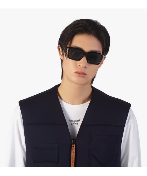 MCM（エムシーエム）の「オーバーサイズ サングラス（サングラス・レディース・その他/ブラック・ONE SIZE）」の2枚目の写真