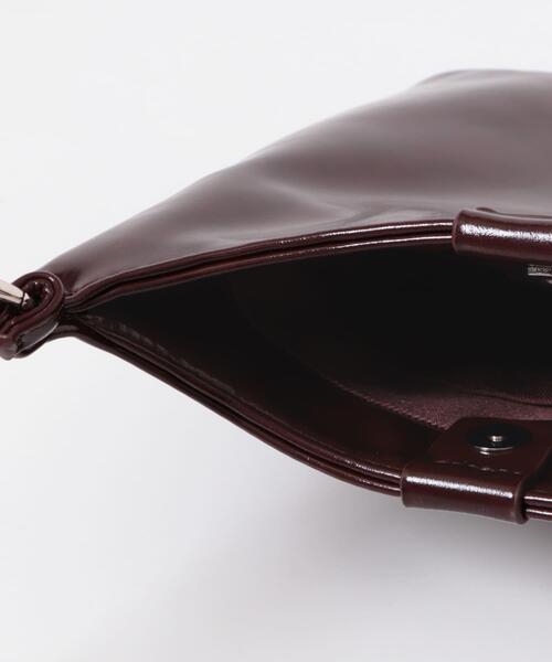 KBF（ケイビーエフ）の「ダブルスリムショルダーBAG（ショルダーバッグ・レディース・アイボリー/ブラック/ブラウン/ダークブラウン・ONE）」の5枚目の写真