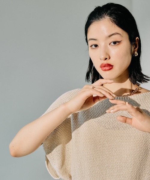 LEPSIM(レプシィム)の「5ゲージカノコライクプルオーバーSS 243190(ニット/セーター・レディース・ホワイト×ブラック/ブルー/ブラック/キナリ/レッド系その他・FREE)」の22枚目の写真