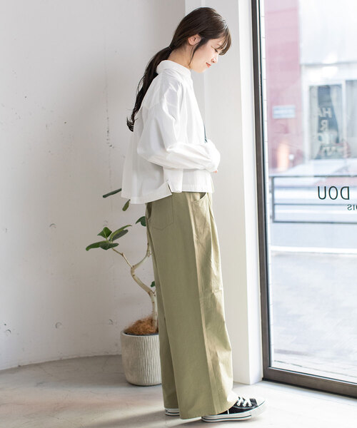 POU DOU DOU（プードゥドゥ）の「レギュラーカラークロップドシャツ（シャツ/ブラウス・レディース・ダークグレー/ブルー/オフホワイト・M）」の8枚目の写真