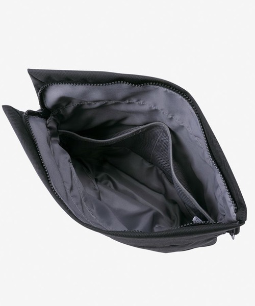 THE NORTH FACE(ザノースフェイス)の「THE NORTH FACE/ザ・ノース・フェイス ショルダーバック PYRENEE SHOULDER L NM82508(ショルダーバッグ・メンズ・ブラック/ストーン・ONE)」の11枚目の写真