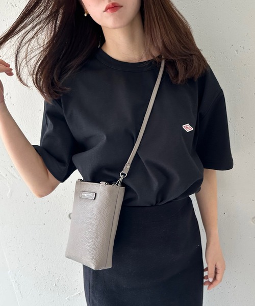 BALL(ボール)の「ワンポイントがかわいい!何枚あっても困らない!お揃いルックにもぴったりな一枚【BALL】ブランドロゴワンポイントワッペンTシャツ(Tシャツ/カットソー・レディース・ネイビー/ホワイト/グレー/ブラック・M/L/LL)」の3枚目の写真