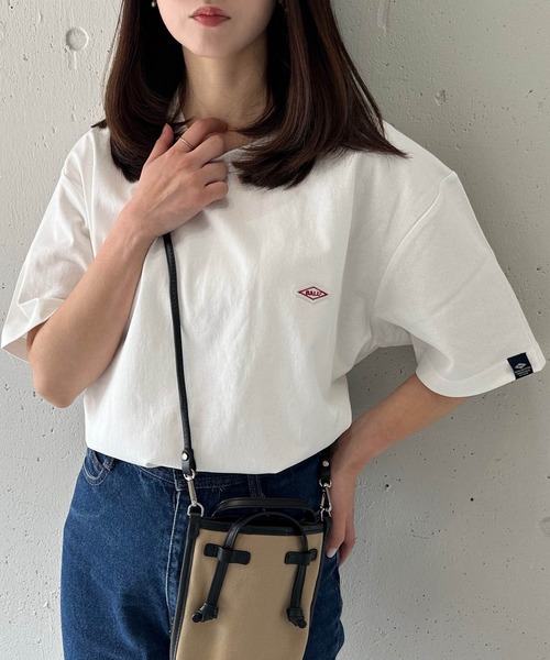 BALL(ボール)の「ワンポイントがかわいい!何枚あっても困らない!お揃いルックにもぴったりな一枚【BALL】ブランドロゴワンポイントワッペンTシャツ(Tシャツ/カットソー・レディース・ネイビー/ホワイト/グレー/ブラック・M/L/LL)」の5枚目の写真