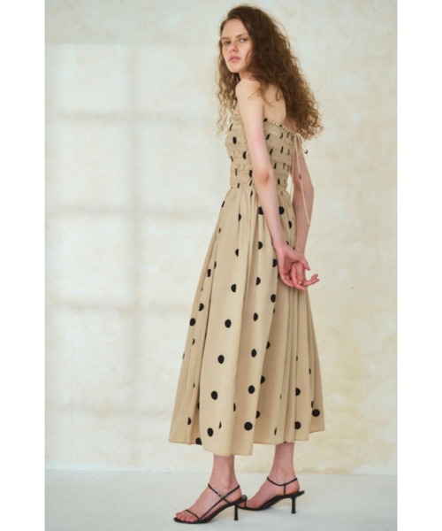 Estella.K(エステラケー)の「Before Sunset Dress2 シャーリングキャミドレス(ワンピース・レディース・ネイビー×ホワイト/ベージュ×ブラック/カーキ/ブラック/マスタード/レッド・FREE)」の21枚目の写真