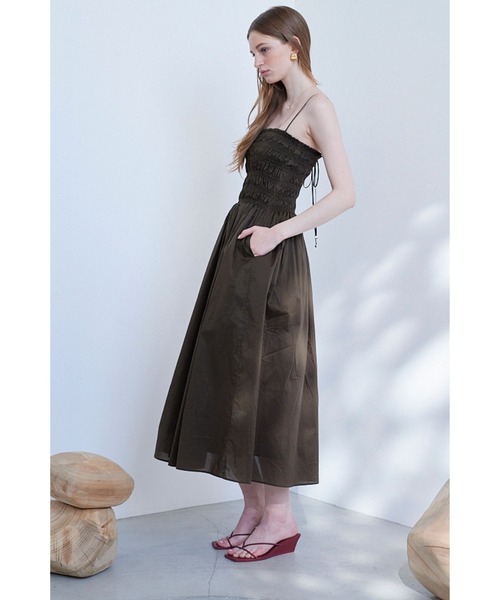 Estella.K(エステラケー)の「Before Sunset Dress2 シャーリングキャミドレス(ワンピース・レディース・ネイビー×ホワイト/ベージュ×ブラック/カーキ/ブラック/マスタード/レッド・FREE)」の8枚目の写真
