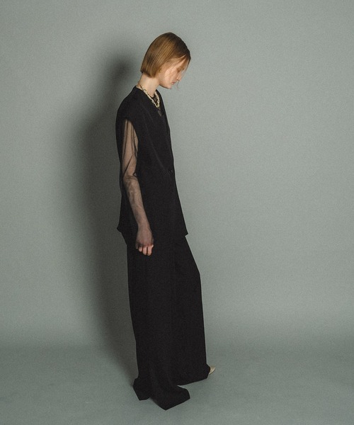 et.UNiVER（エトユニベール）の「Manish vest setup（パンツドレス・レディース・ブラウン/イエロー/グレー/ブラック・SMALL/MEDIUM/LARGE）」の8枚目の写真