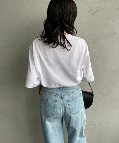 LACOSTE（ラコステ）の「[LACOSTE/ラコステ] ワニロゴワッペン クルーネックＴシャツ（Tシャツ/カットソー・レディース・ホワイト/ブラック・M/L/XL/S）」の6枚目の写真